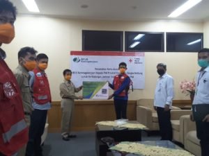 100 Relawan PMI se-Provinsi Babel Resmi Terima Jaminan Sosial Asuransi BPJS