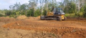 Aktivitas Alat Berat di Lokasi Kegiatan TMMD ke 110 Kodim 0431/Babar