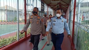 Kapolres Pantau Giat Vaksin Massal di Lapas Mentok dan Gedung Graha Pemkab  Babar