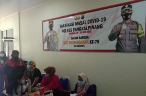 HUT Bhayangkara ke 75, Polres dan Dinkes Kota Pangkalpinang Gelar Vaksin Massal