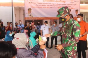 Danrem 045/Gaya Tinjau Penerapan PPKM Level 4 di 3 Wilayah Kelurahan/Kecamatan Di Bangka