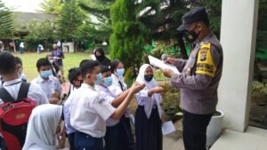 Kapolsek Pangkalan Baru Monitoring Pelaksanaan Vaksin Covid-19