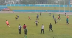 Baku Hantam Pemain Terjadi di Piala Soeratin U-17  antara Persipas Pangkalpinang VS Belitong FC