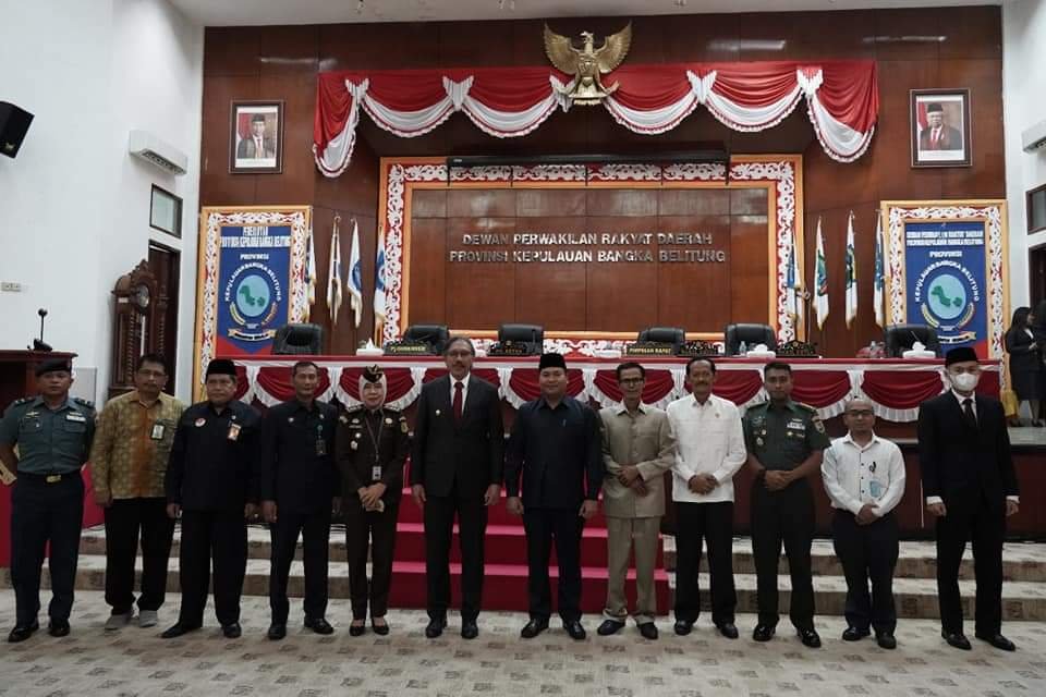 Adet SH, MH Resmi Menjabat Pelaksana Tugas Ketua DPRD Bangka Belitung