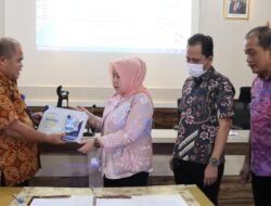 Sekda Kota Pangkalpinang Gelar Pertemuan Rekonsiliasi Data KRS Tingkat Kota