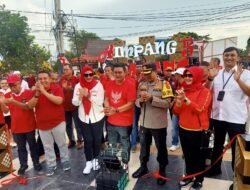 Masyarakat Antusias Lihat Riza-Debby Launching Pedestrian Himpang 5 Toboali