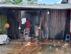 Akibat Konsleting Listrik, Rumah Milik Mad Ishak Ludes Dilalap Si Jago Merah
