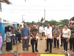 Wali Kota Molen Resmikan Pasar Buah Dan Ikan, Sebagai Triger Awal Titik Ekonomi Baru