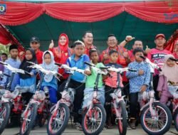 Rudianto Tjen, Bupati Riza Herdavid Beserta Forkompimda Meriahkan Pagelaran Tari Tigel Peringati HUT ke-20 Kabupaten Bangka Selatan di Simpang Rimba