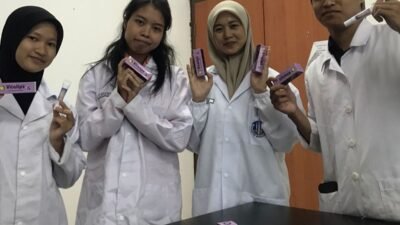 Inovasi Pembuatan Lipbalm sebagai Vitamin Bibir dan Anti Sinar UV dari Buah Keramunting, Limbah Jeruk Kunci dan Madu Pelawan