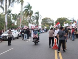 Ratusan Personel Polresta Pangkalpinang Amankan Aksi Kawal Putusan MK di Titik Nol Kilometer Pangkalpinang