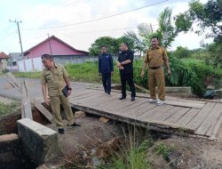 Tinjau Jalan Putus dan Box Culvert di Desa Keposang, Dua Anggota DPRD Basel Dari Partai Demokrat Sampaikan Ini ke Dinas PUPR