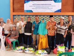 Jumadi Serahkan 40 Bantuan Sosial di Kecamatan Pemali, DPRD Bangka Dukung Rehabilitasi Sosial