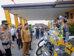 Apel Gelar Pasukan Ketupat Menumbing 2026, Kapolresta-Wali Kota Cek Kesiapan Personel dan Kendaraan Operasional