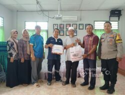 Bantu Penuhi Kebutuhan Pangan Warga, PT TIMAH Bagikan 600 Paket Sembako di Bangka Barat
