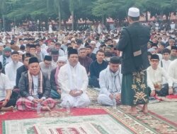 Hadir Ditengah-tengah Masyarakat, Wali Kota – Wakil Wali Kota Sholat Idul Fitri di ATM