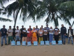 Wujud Kepedulian, Tim Baher Salurkan Sembako dan Santunan untuk 75 Nelayan di Tanjung Ketapang