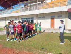 Pantau Langsung TC di Junjung Besaoh, Ketua PSSI Basel Pastikan Kesiapan Skuad Porprov 2026