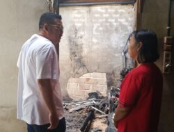 Gercep, Dapat Laporan via Medsos, Bupati Riza Herdavid Langsung Tinjau Korban Kebakaran di Keposang​