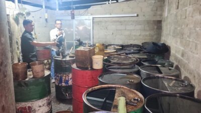 Polda Babel Bongkar Penimbunan Solar Subsidi di Bangka Barat, 8 Ton BBM dan 3 Pelaku Diamankan